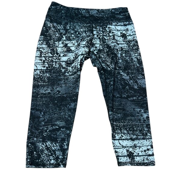Black & Grey Capri - Leggings - Picture 1 of 1